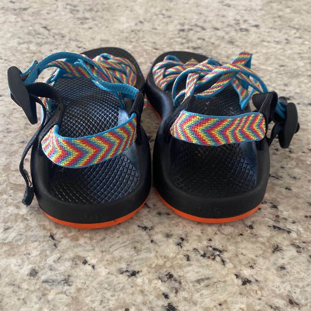 Women’s Chaco Sandals Fiesta Rainbow Print‎ Size 5 - Picture 4 of 7